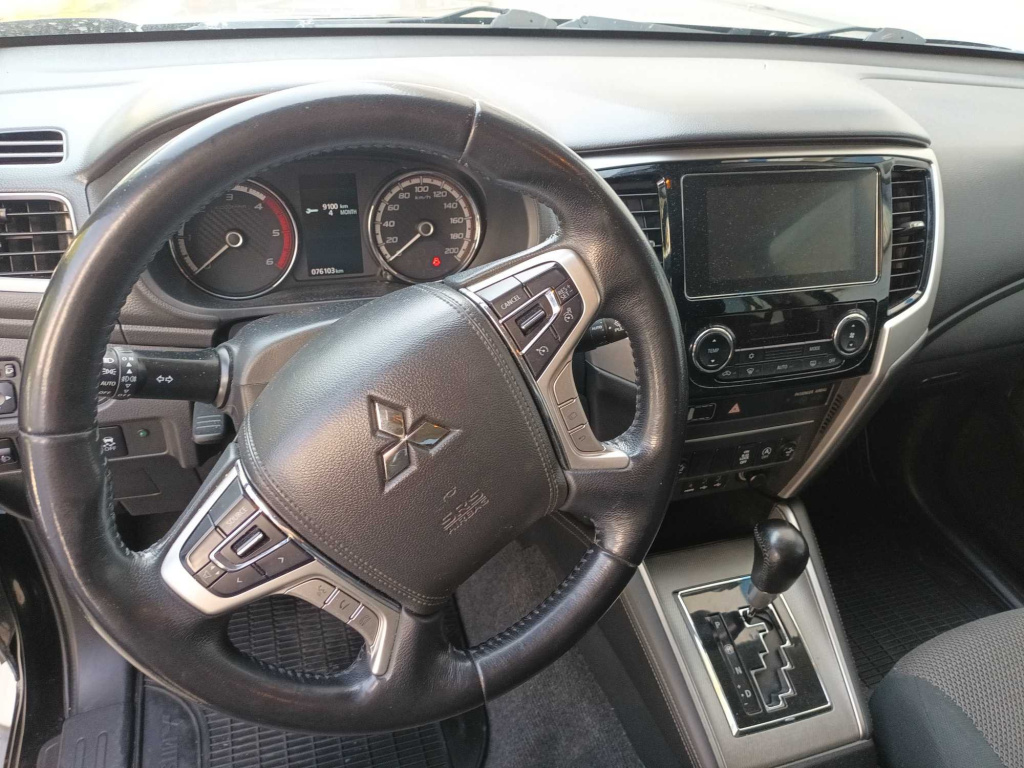 Mitsubishi L200