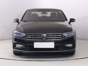 Volkswagen Passat - 2022