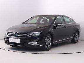 Volkswagen Passat - 2022