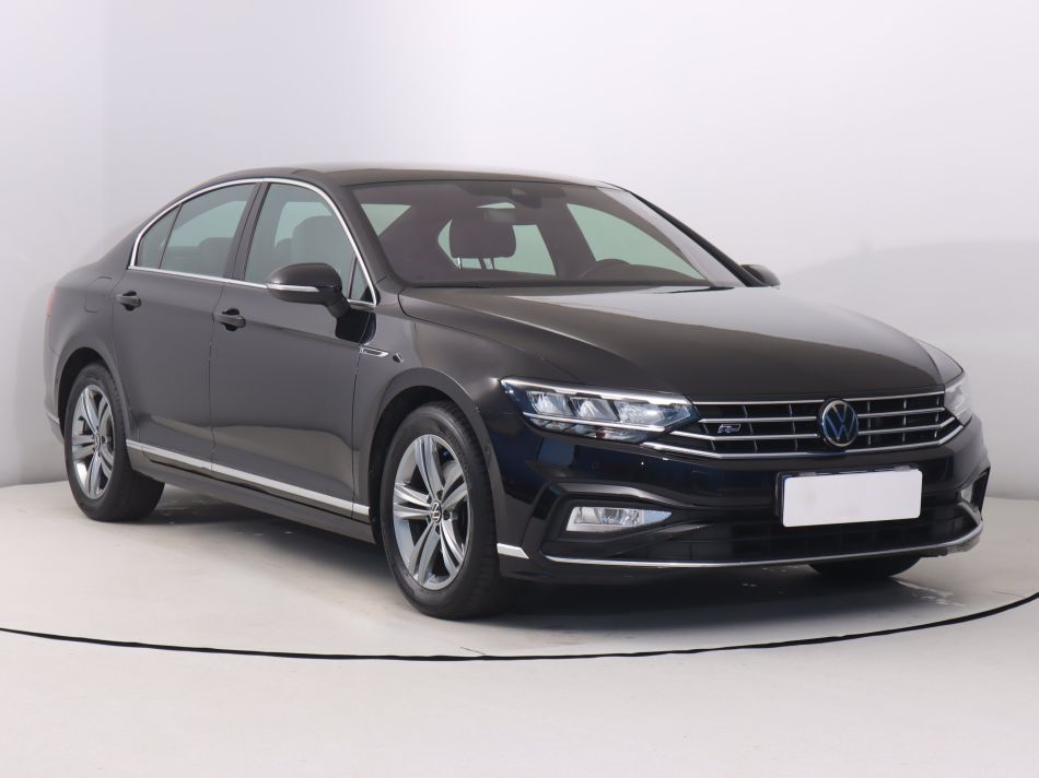 Volkswagen Passat - 2022