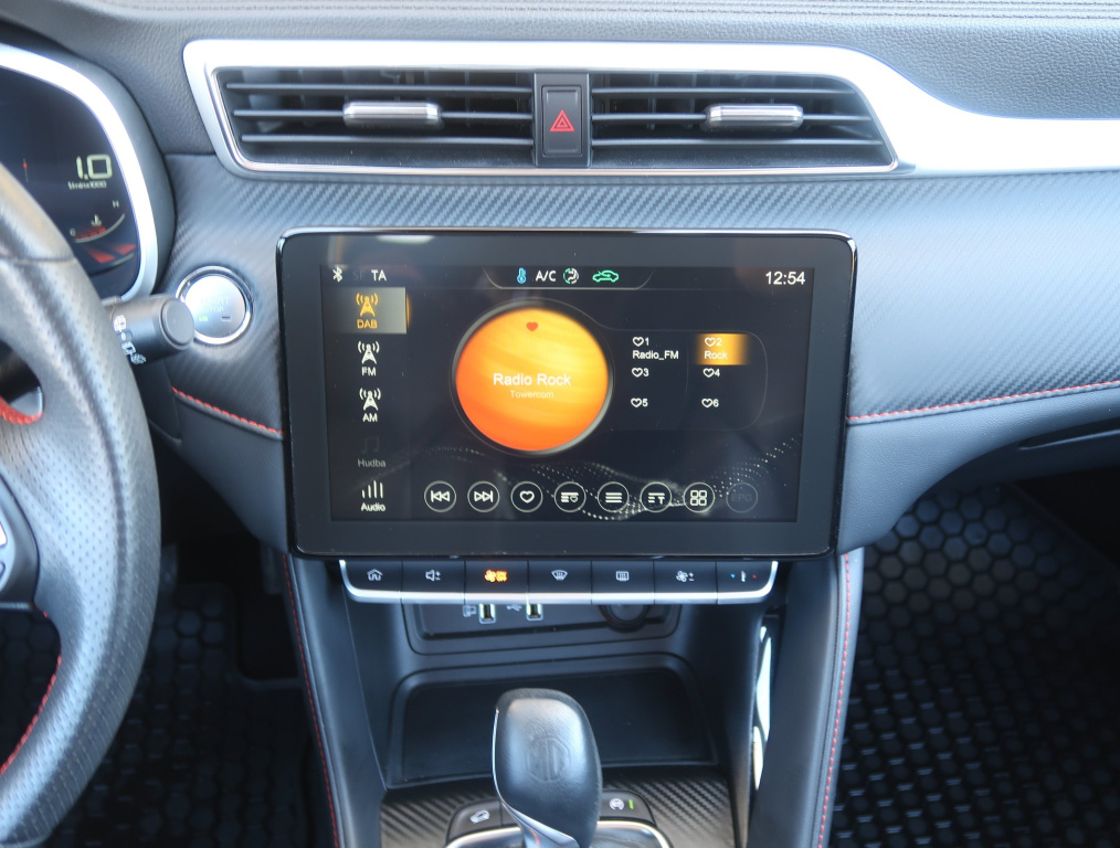 MG ZS SUV