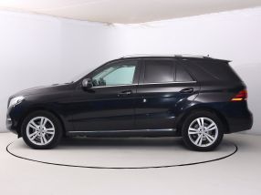 Mercedes-Benz GLE - 2016