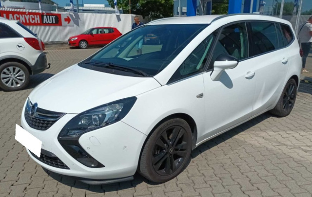 Opel Zafira Tourer 2016