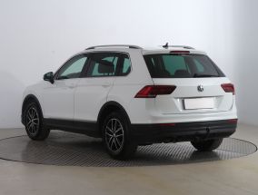 Volkswagen Tiguan - 2020