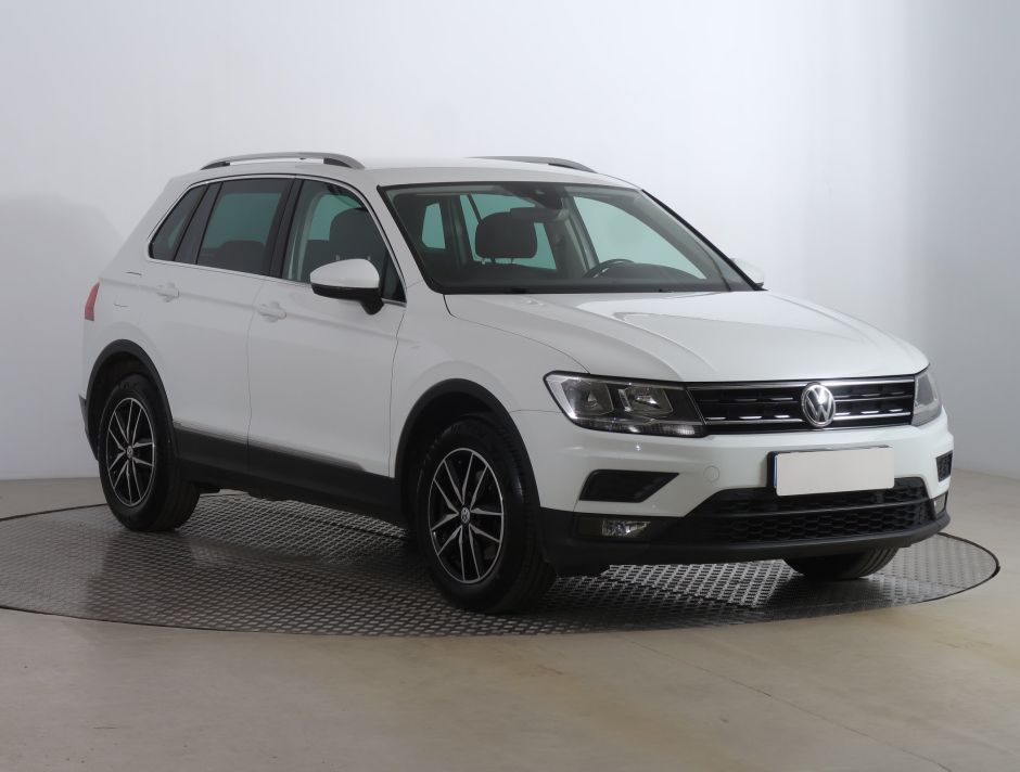 Volkswagen Tiguan - 2020