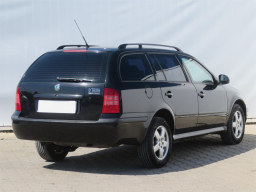 Škoda Octavia 2010