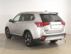 Mitsubishi Outlander - 2019