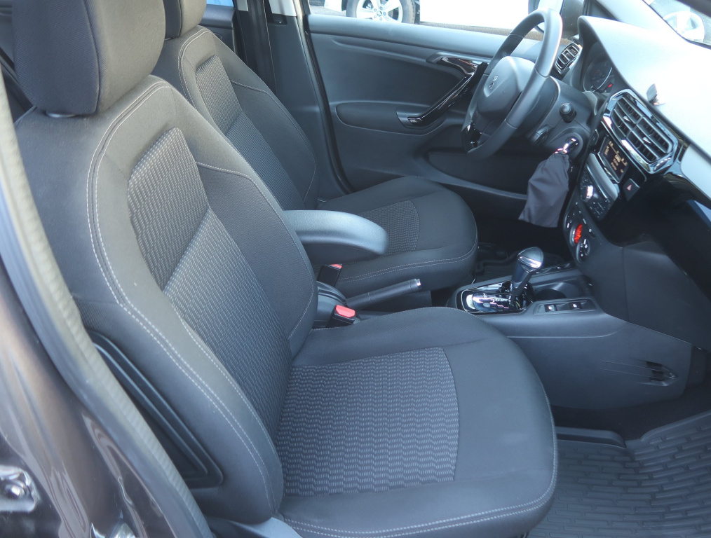 Peugeot 301