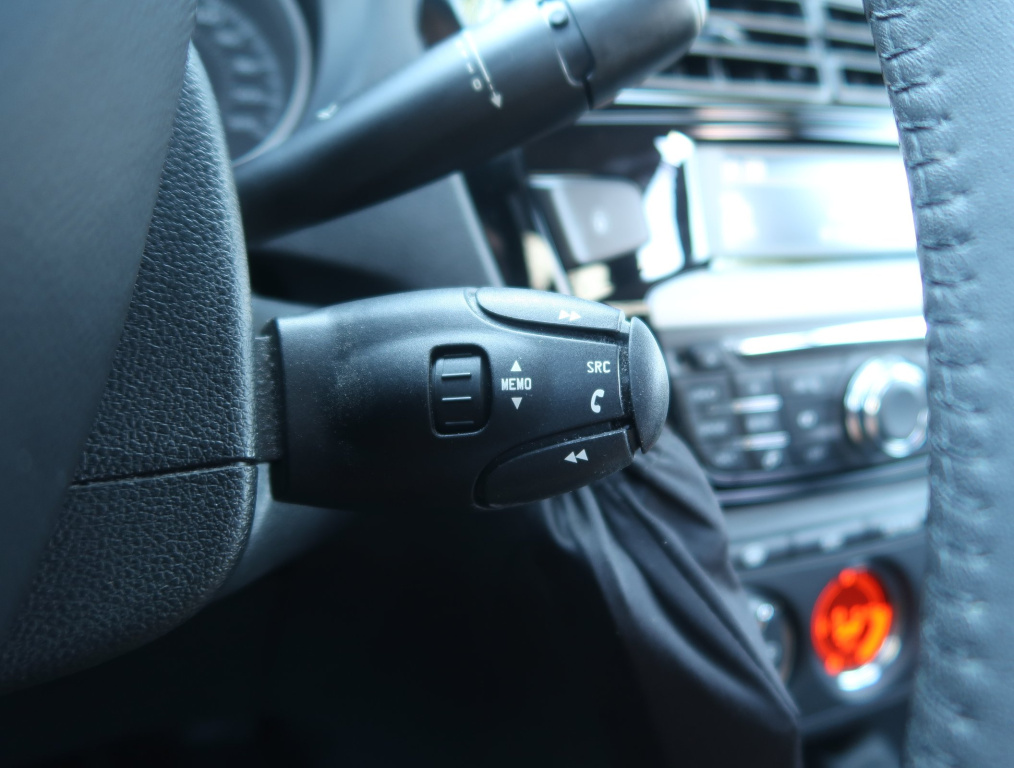 Peugeot 301