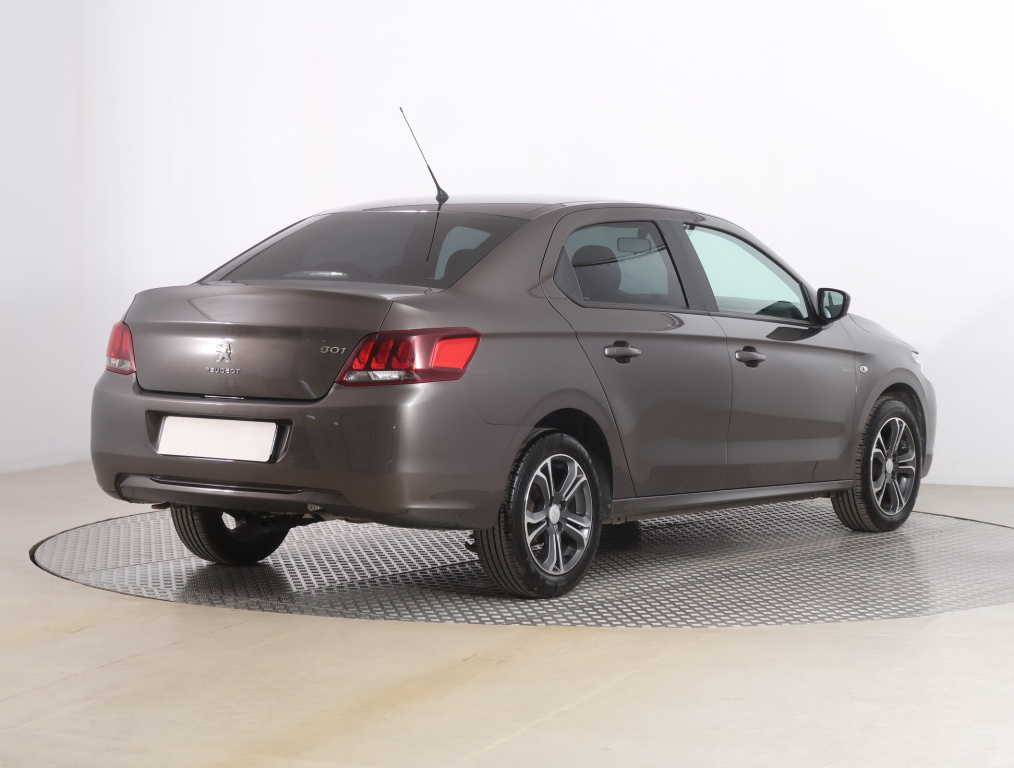 Peugeot 301