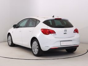 Opel Astra - 2014