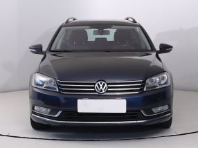 Volkswagen Passat - 2011