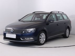Volkswagen Passat - 2011