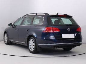 Volkswagen Passat - 2011