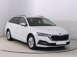 Škoda Octavia 2021 Combi biela 21