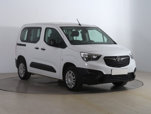 Opel Combo 2023