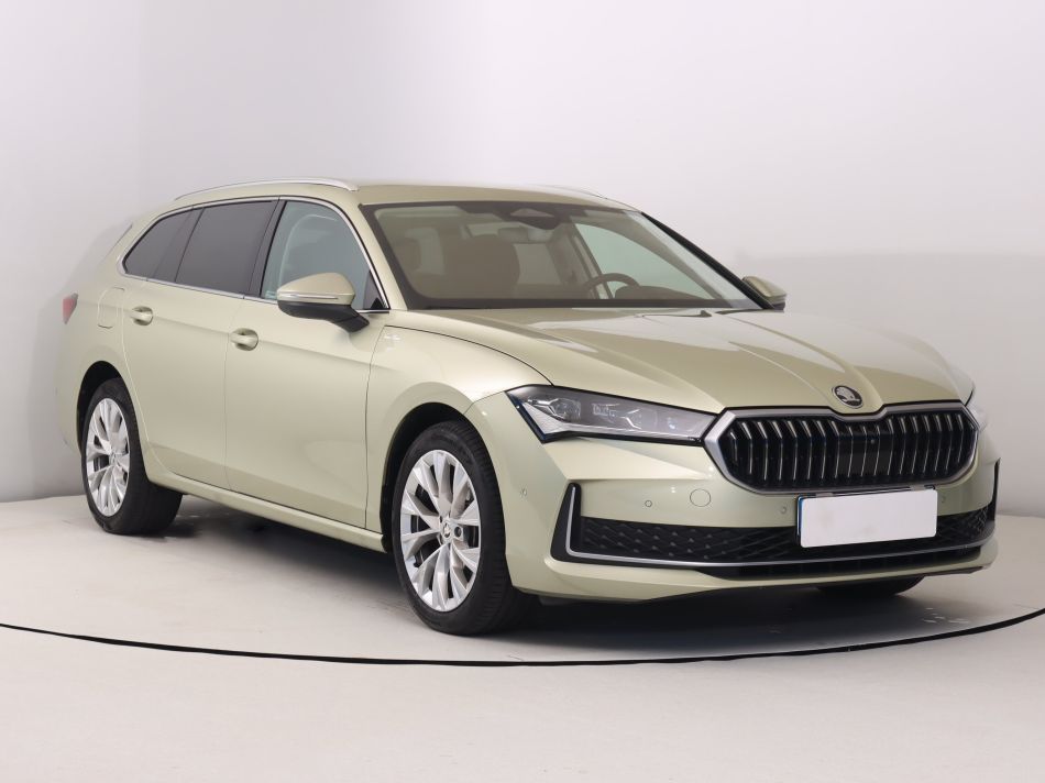 Skoda Superb - 2024