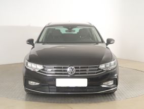 Volkswagen Passat - 2021