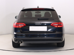 Audi A4 2015