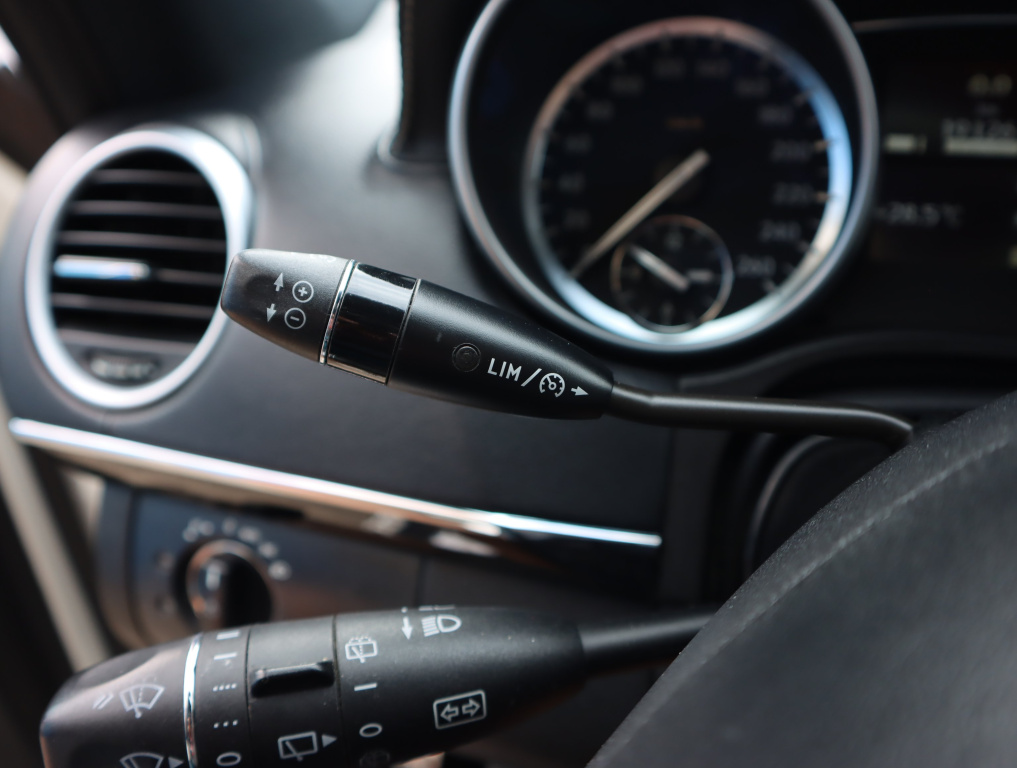 Mercedes-Benz ML