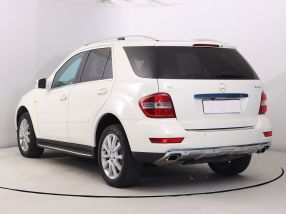 Mercedes-Benz ML - 2012