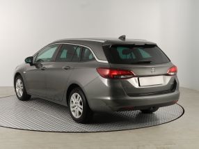 Opel Astra - 2016