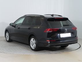 Volkswagen Golf - 2021