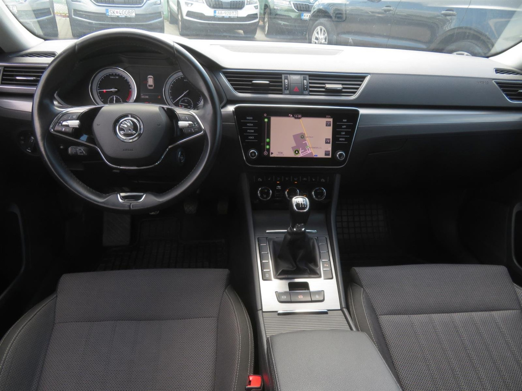 Škoda Superb