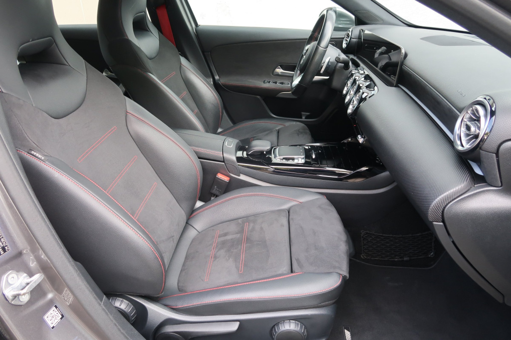 Mercedes-Benz A