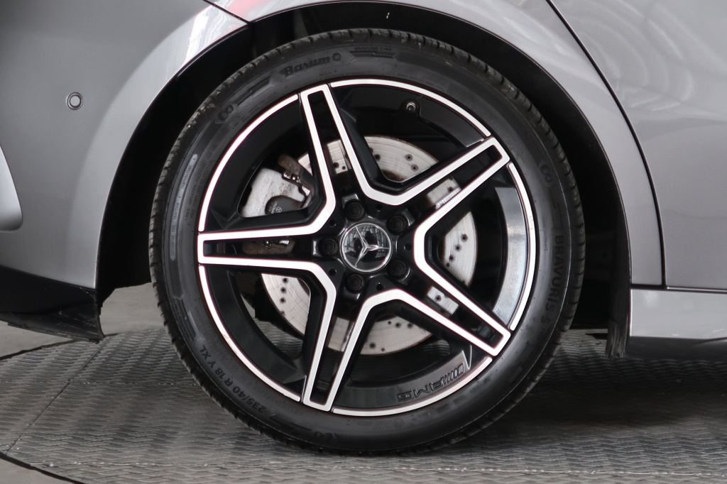 Mercedes-Benz A
