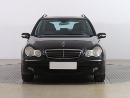 Mercedes-Benz C 2005