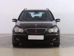 Mercedes-Benz C - 2005