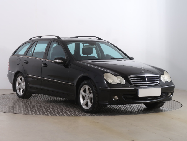 Mercedes-Benz C 2005
