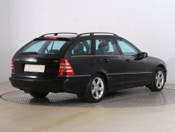 Mercedes-Benz C 2005