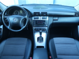 Mercedes-Benz C 2005