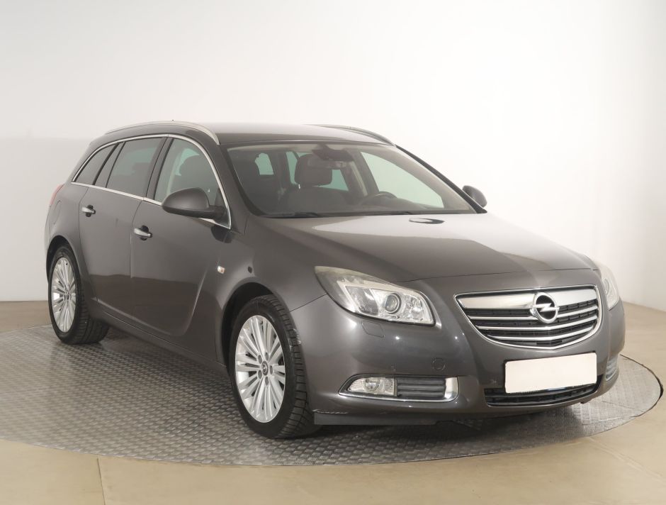 Opel Insignia - 2012