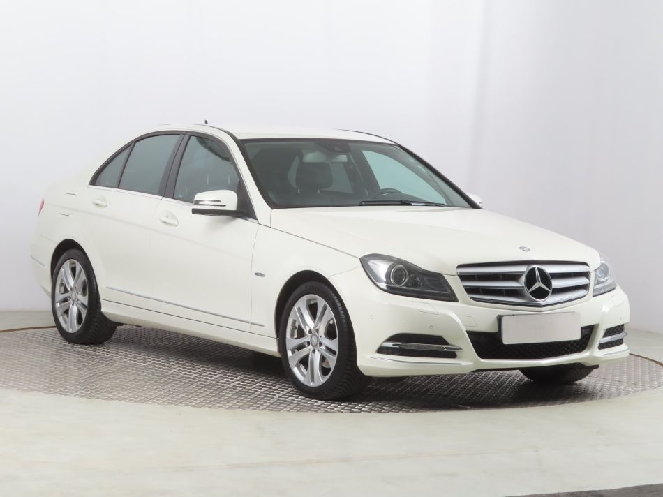 Mercedes-Benz C - 2011