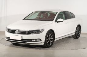 Volkswagen Passat - 2015