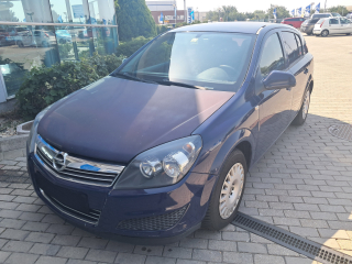 Opel Astra, 2011