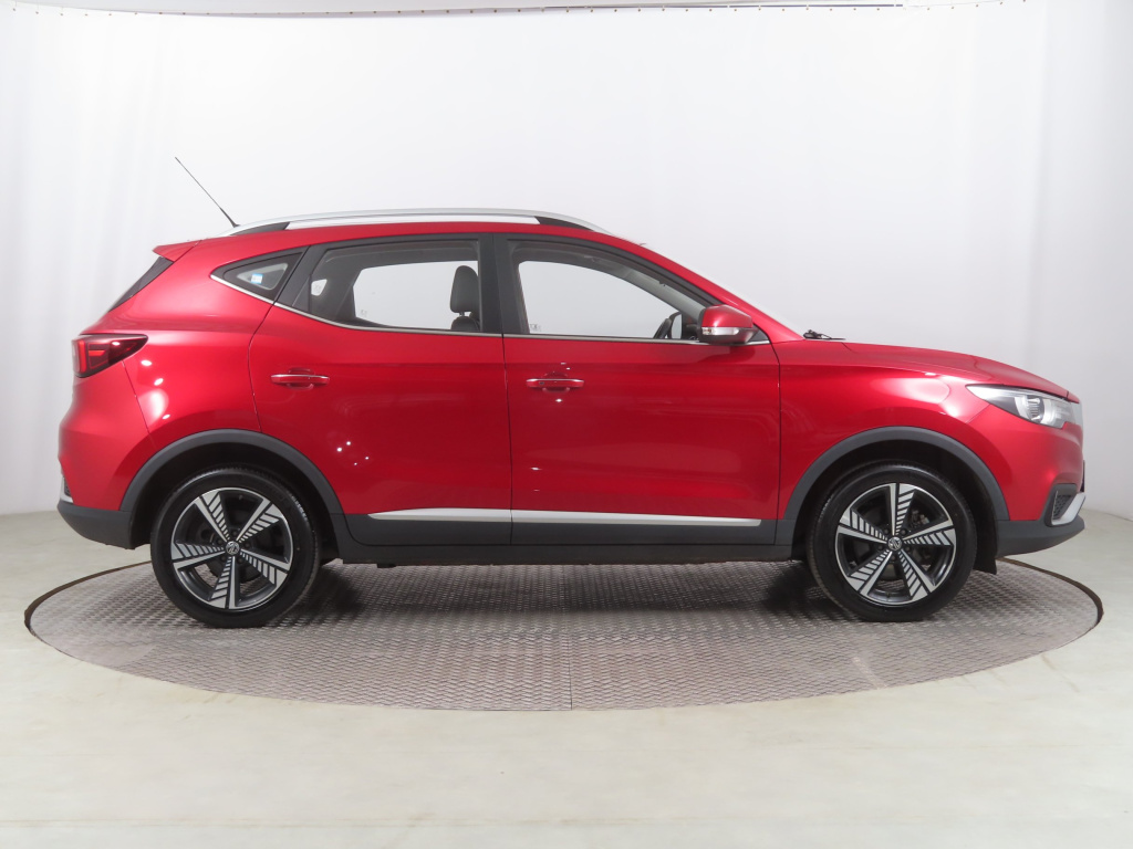 MG ZS SUV