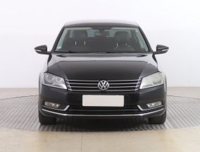 Volkswagen Passat - 2011