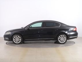 Volkswagen Passat - 2011