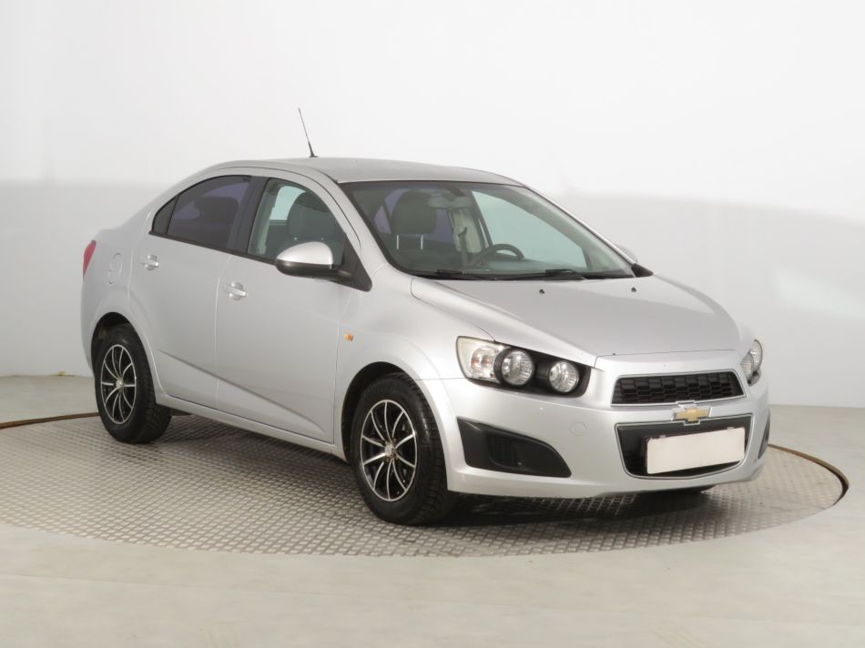 Chevrolet Aveo - 2012