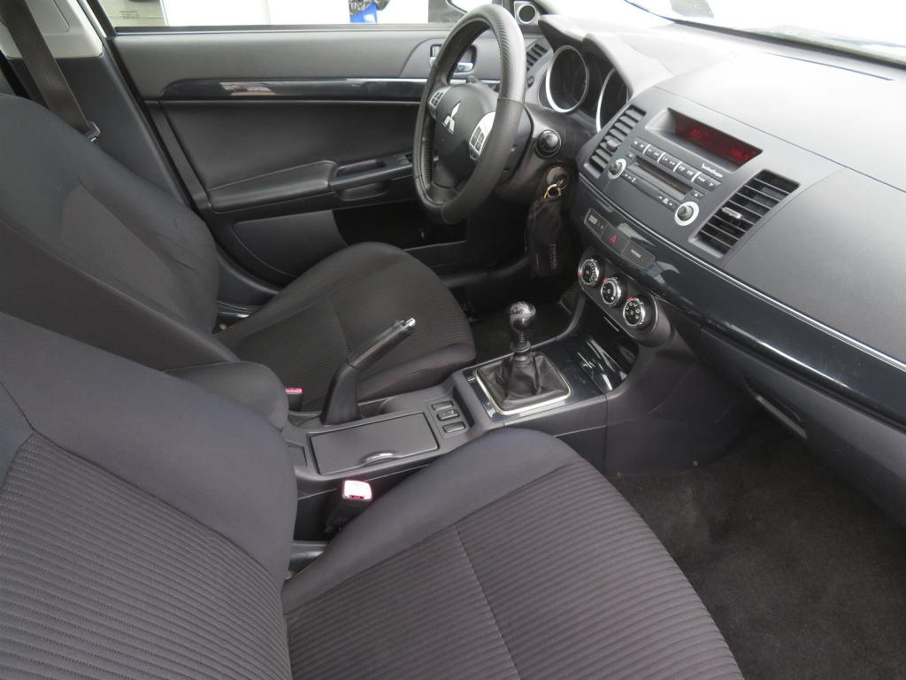 Mitsubishi Lancer