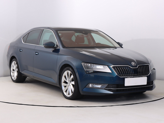 Škoda Superb 2016