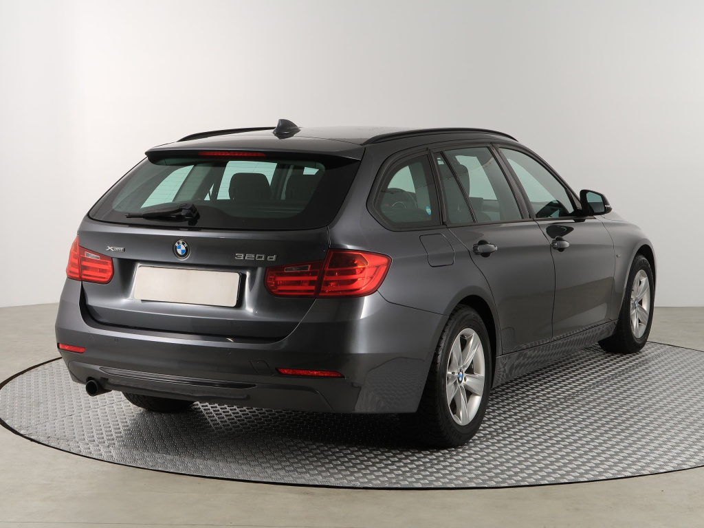 BMW 3