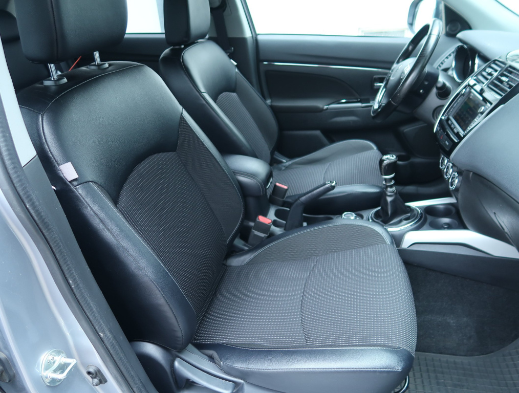 Peugeot 4008