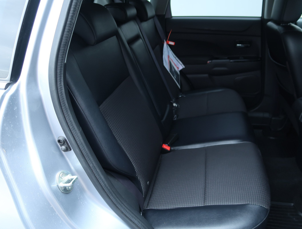 Peugeot 4008