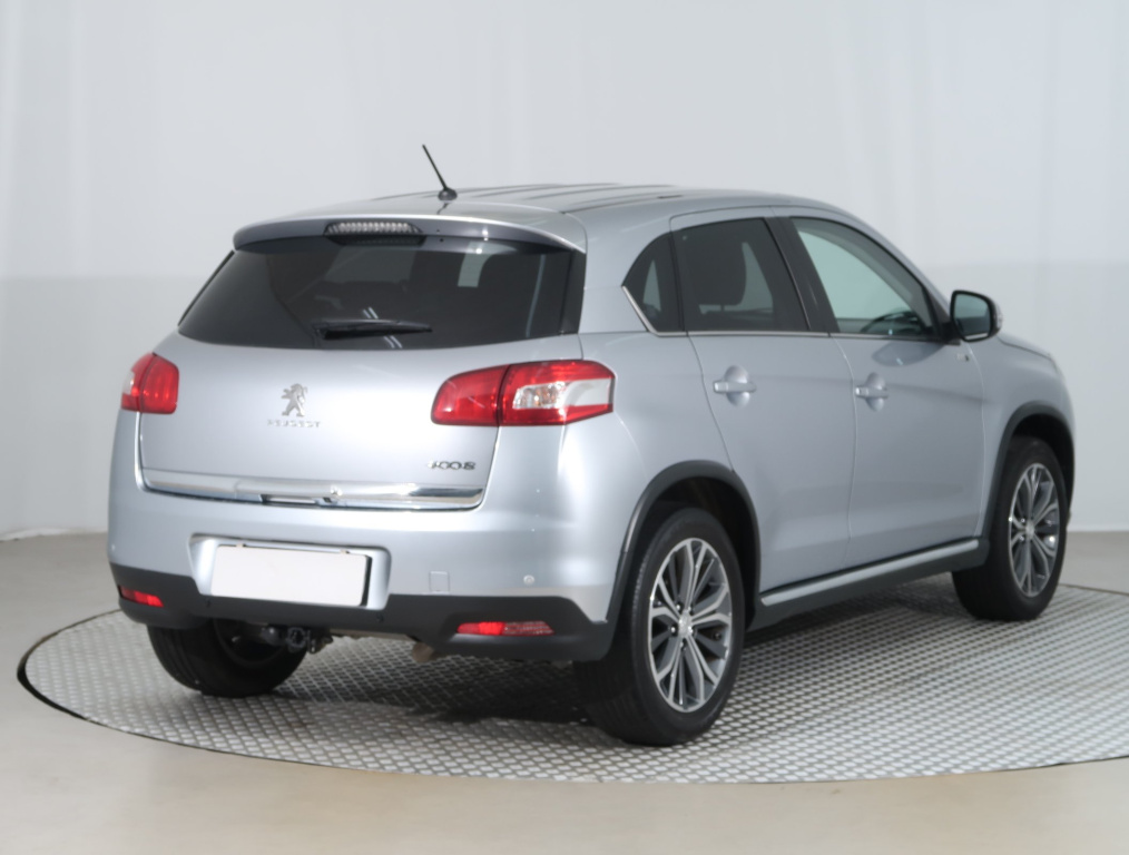 Peugeot 4008