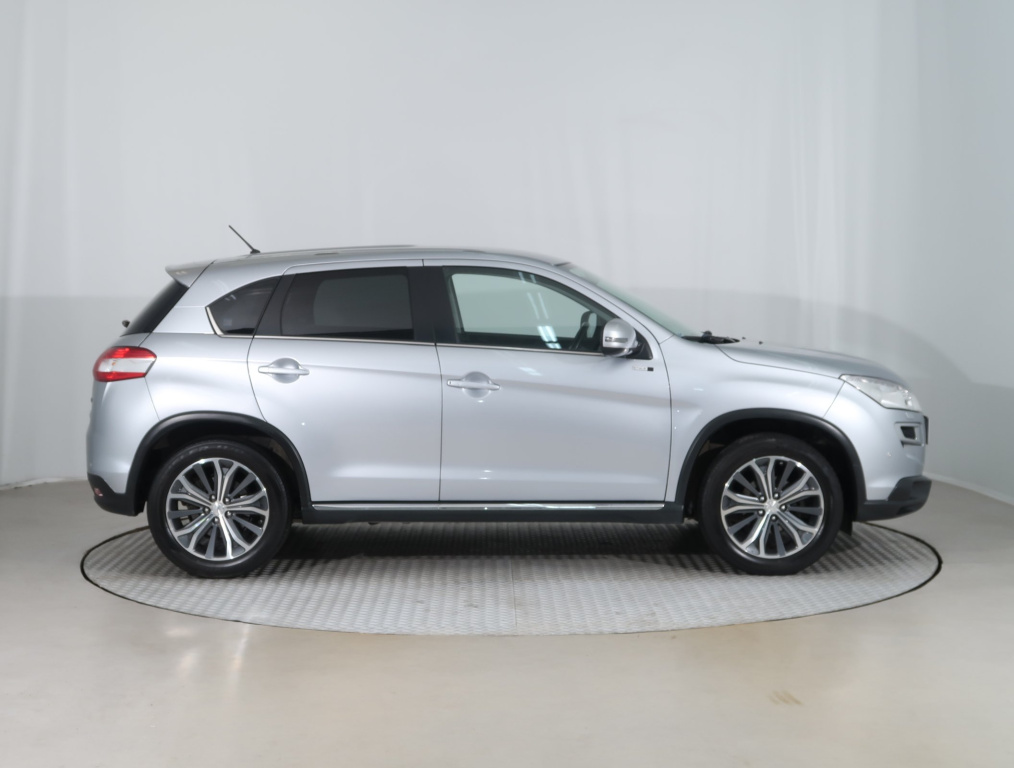 Peugeot 4008